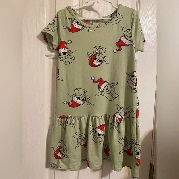 Star Wars Santa Yoda Dress - Picture 1 of 7